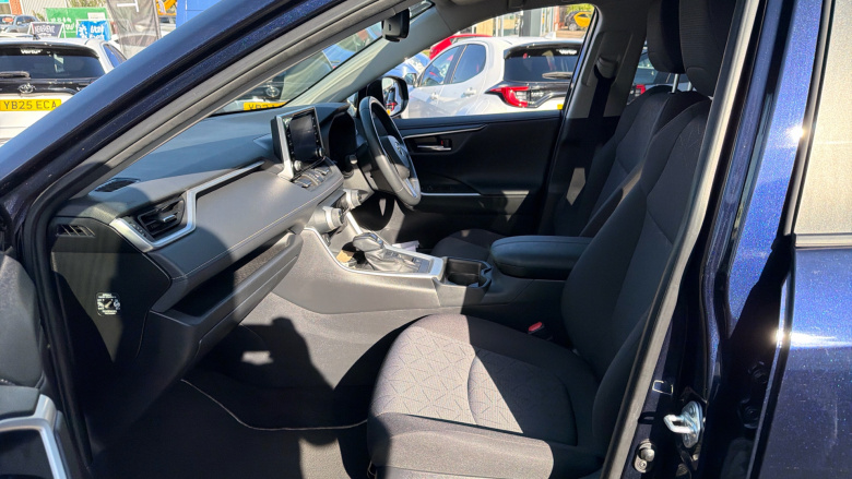 Toyota RAV4 2.5 VVT-i Hybrid Design 5dr CVT 2WD Hybrid Estate